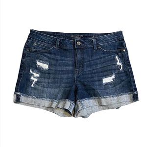 Jennifer lopez Women’s 8 Denim Jean Shorts distressed